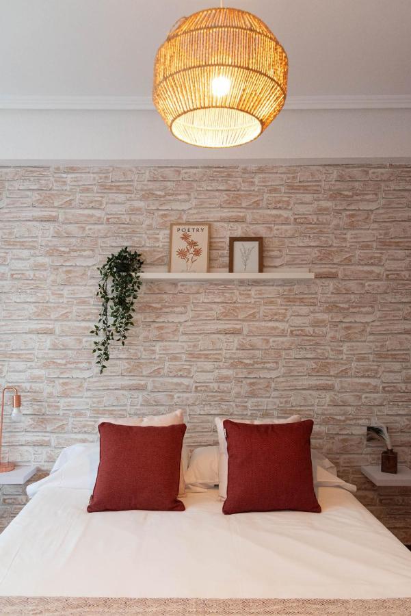 Amplia Vivienda Con Garaje Apartman Vigo Kültér fotó