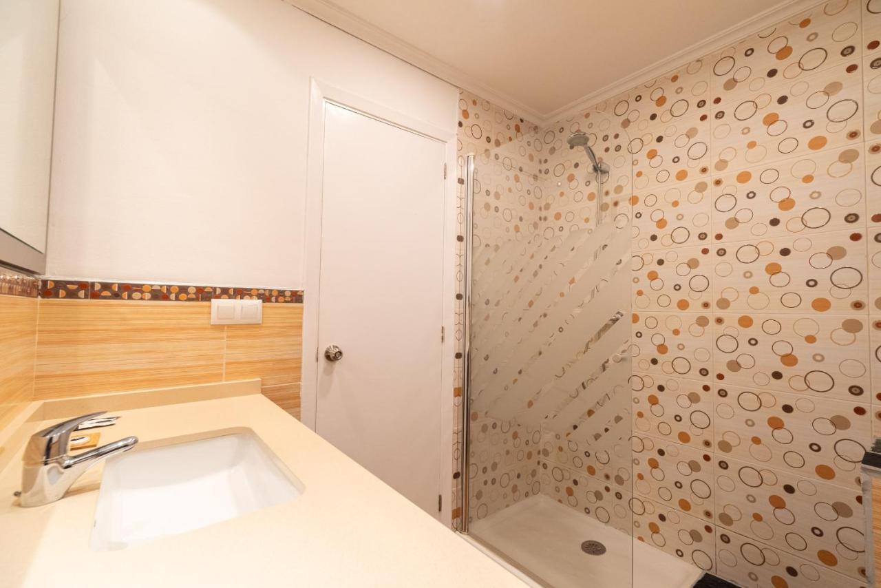 Amplia Vivienda Con Garaje Apartman Vigo Kültér fotó