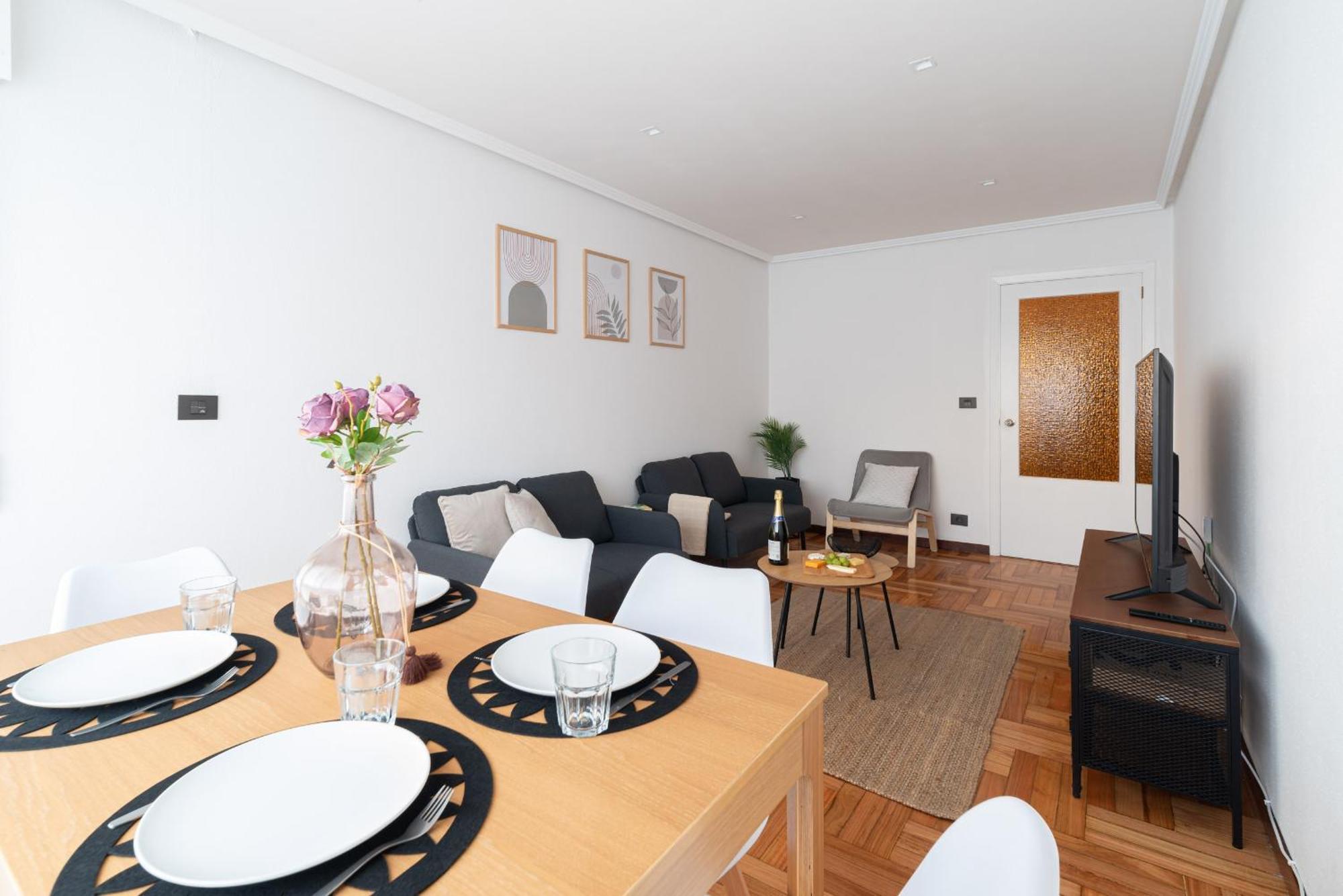 Amplia Vivienda Con Garaje Apartman Vigo Kültér fotó