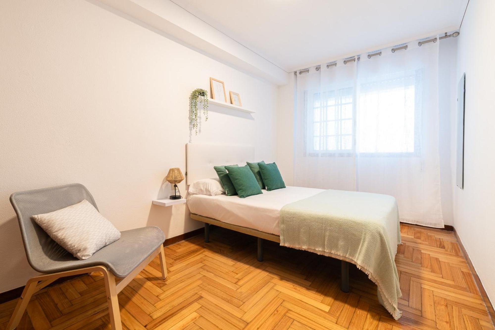 Amplia Vivienda Con Garaje Apartman Vigo Kültér fotó